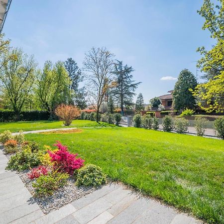 Royal Suite Parma Con Piscine Calda E Fredda Bagian luar foto
