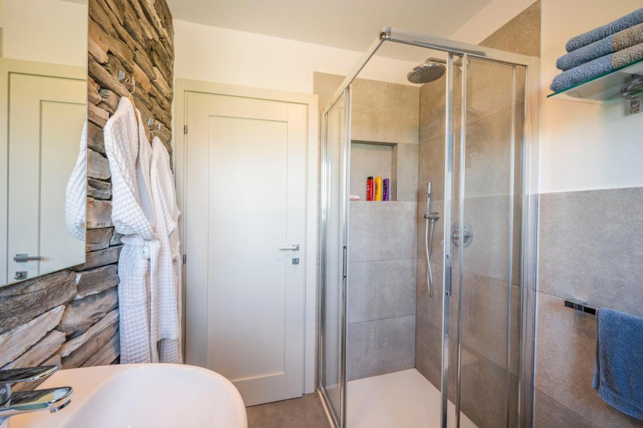 Royal Suite Parma Con Piscine Calda E Fredda Bagian luar foto